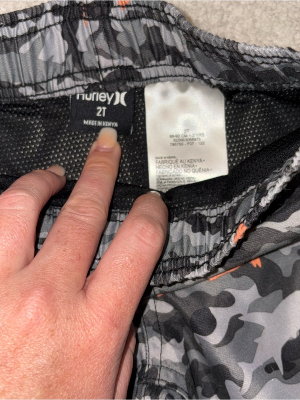 Hurley Boys Sharkbait Camo Swim Trunks - Size 2T - Picture 3 of 3